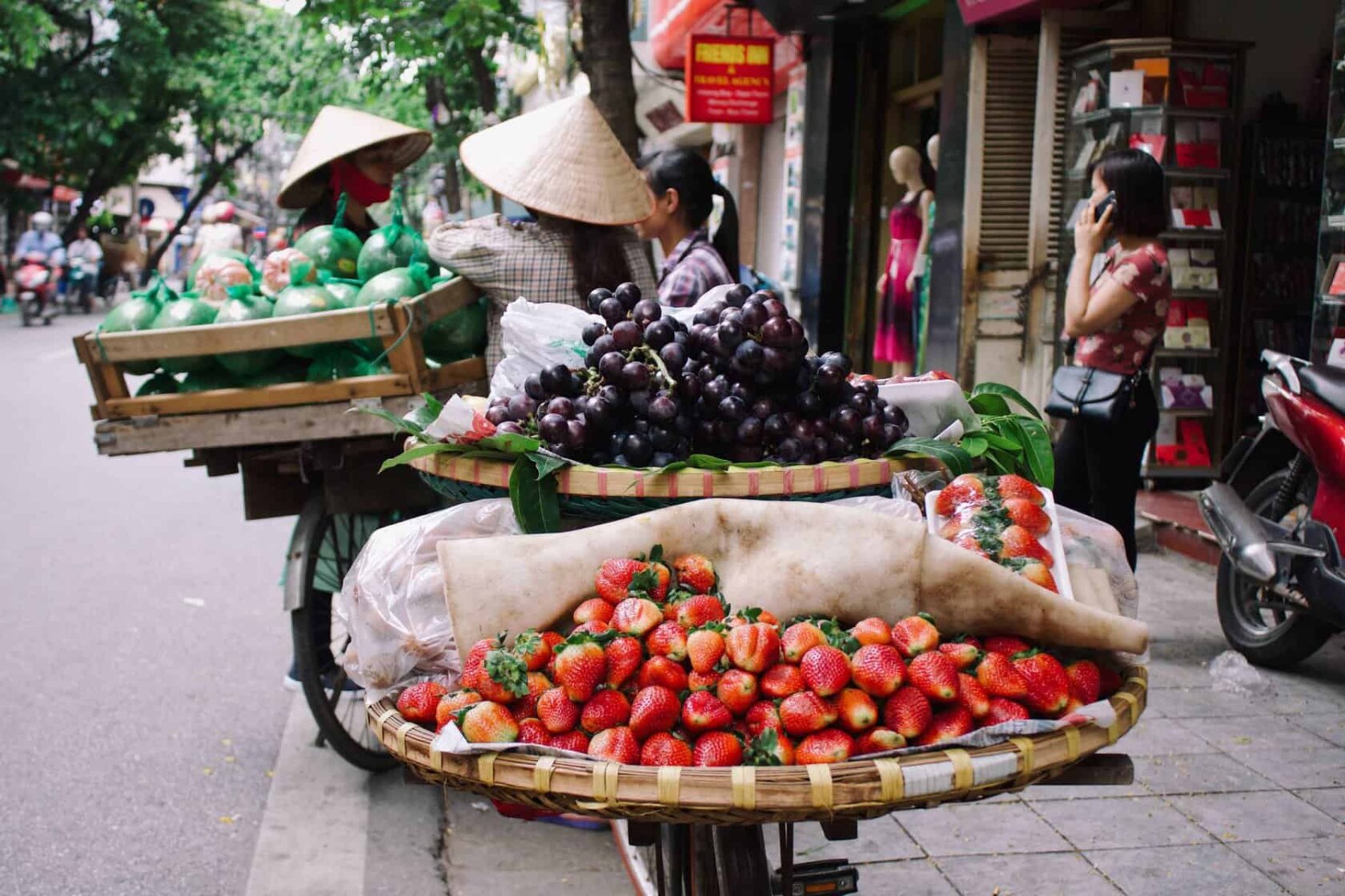 A fresh market in Hanoi with fruits