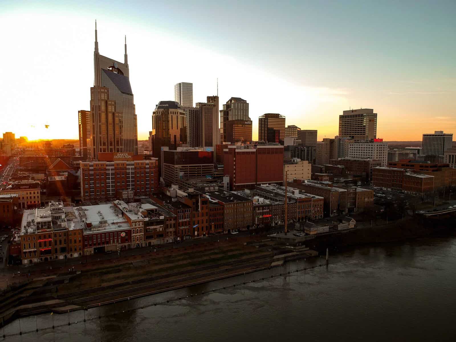 A shot of the skyline during sunrise in Nashville, Tennesse