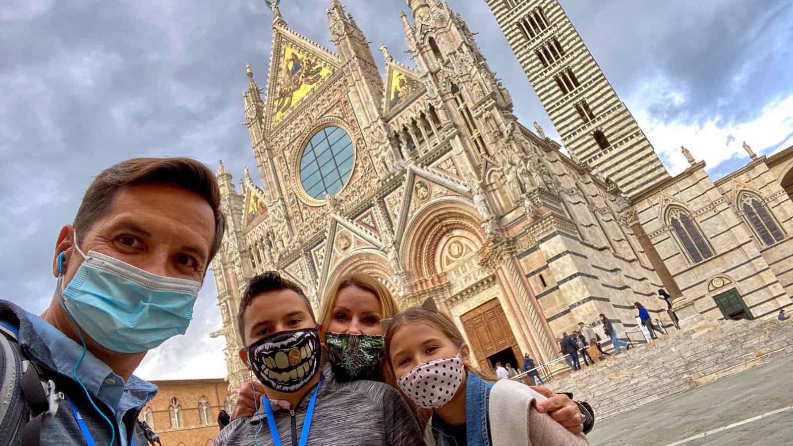 Pandemic travel family